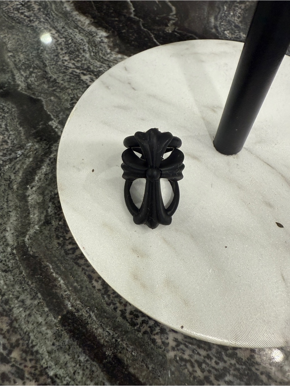 Black Decorative Ring with Fleur Design Silicone